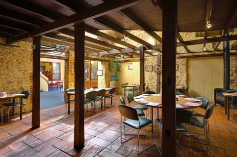 Victoria Hotel Strathalbyn - Port Augusta Accommodation 12