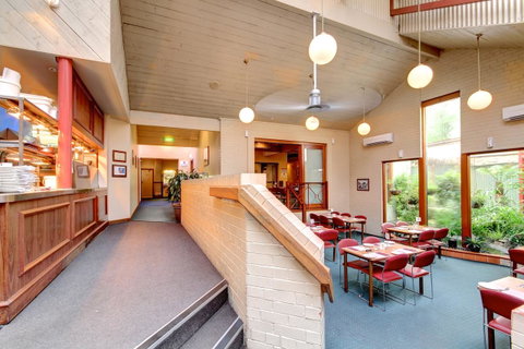 Victoria Hotel Strathalbyn - Port Augusta Accommodation 2