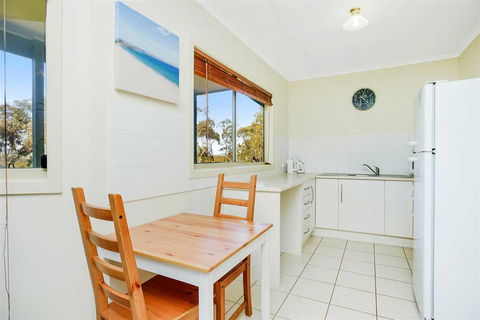 Shiraz Cottage - Port Augusta Accommodation 6
