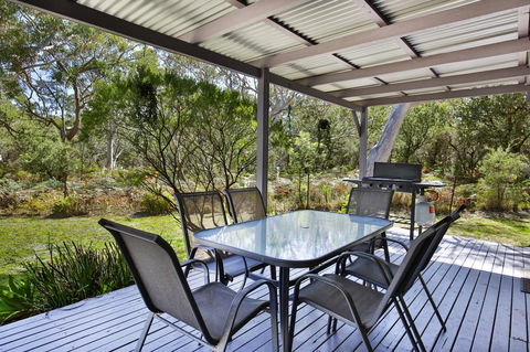Wildwood I Pet Friendly I 5 Mins To Beach - Port Augusta Accommodation 0