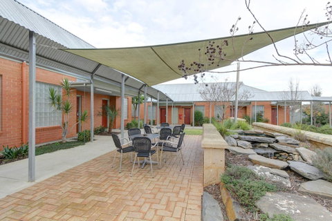 Strath Motel - Port Augusta Accommodation 0