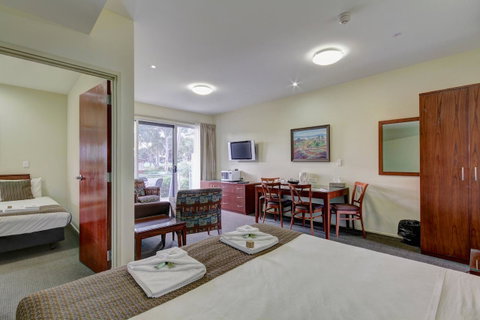 Strath Motel - Port Augusta Accommodation 3