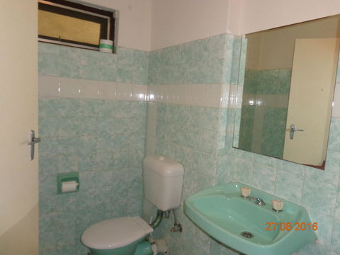 Adelaide Backpackers And Travellers Inn - Port Augusta Accommodation 39