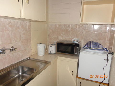 Adelaide Backpackers And Travellers Inn - Port Augusta Accommodation 26