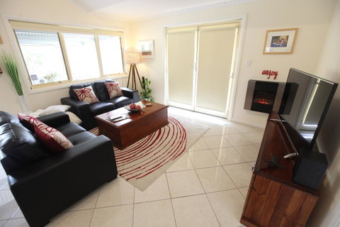 One Tree Bed And Breakfast - Port Augusta Accommodation 11