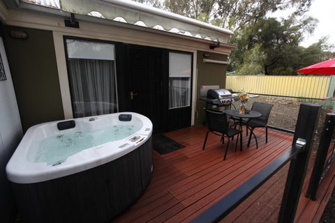 One Tree Bed And Breakfast - Port Augusta Accommodation 13