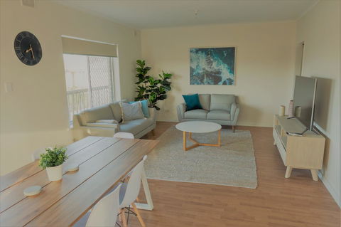 Henley Beach South, Amazing Views, Huge Private Balcony! - Port Augusta Accommodation 5