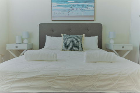 Henley Beach South, Amazing Views, Huge Private Balcony! - Port Augusta Accommodation 6