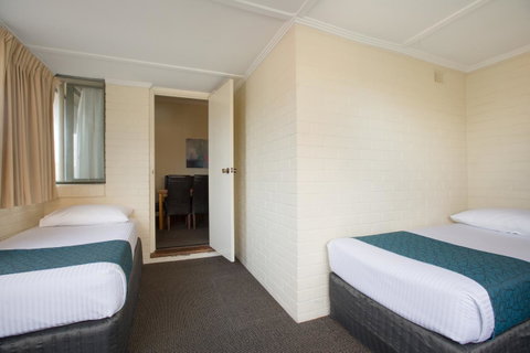 Greenways Apartments - Port Augusta Accommodation 8