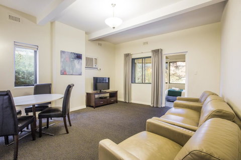 Greenways Apartments - Port Augusta Accommodation 7