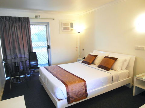 Econo Lodge Rivervale - Port Augusta Accommodation 3