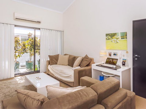 Home Apartment - Perth City Centre - Free WiFi - Port Augusta Accommodation 0
