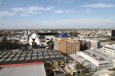 Centre Of Perth Whole Apartment W/view&spa&pool&wifi - Port Augusta Accommodation 24