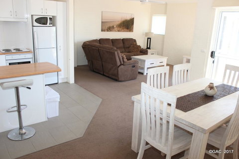 Mollymook Cove Apartments - Port Augusta Accommodation 29