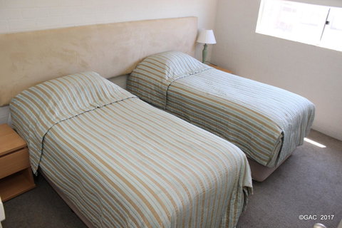 Mollymook Cove Apartments - Port Augusta Accommodation 17