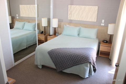 Mollymook Cove Apartments - Port Augusta Accommodation 33