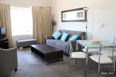 Mollymook Cove Apartments - Port Augusta Accommodation 32