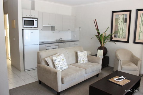 Mollymook Cove Apartments - Port Augusta Accommodation 30