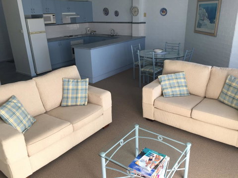 Breakers Apartments - Port Augusta Accommodation 9