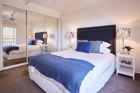 Bright And Spacious Family Home With Leafy Deck - Port Augusta Accommodation 5
