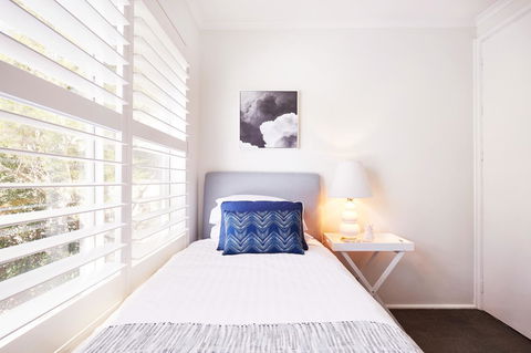Bright And Spacious Family Home With Leafy Deck - Port Augusta Accommodation 25