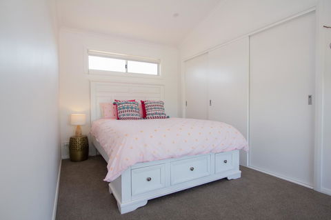 Stay In Mudgee The Grove, The Church, And Premium Private Homestead - Port Augusta Accommodation 5