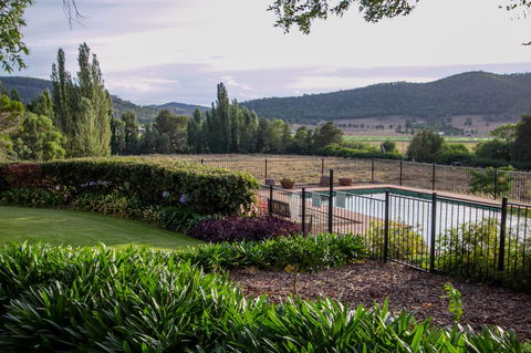 Stay In Mudgee The Grove, The Church, And Premium Private Homestead - Port Augusta Accommodation 13