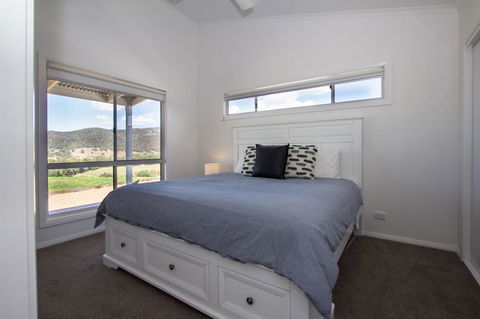 Stay In Mudgee The Grove, The Church, And Premium Private Homestead - Port Augusta Accommodation 6
