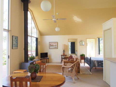 Bundle Hill Cottages - Port Augusta Accommodation 6