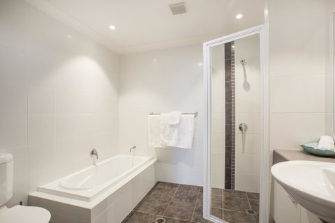 Beachfront 2 - Port Augusta Accommodation 14