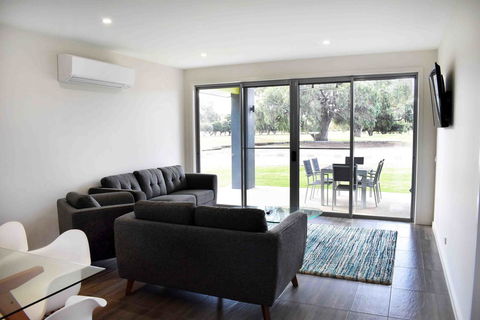 Comfort Suites Clubarham Golf Resort - Port Augusta Accommodation 14