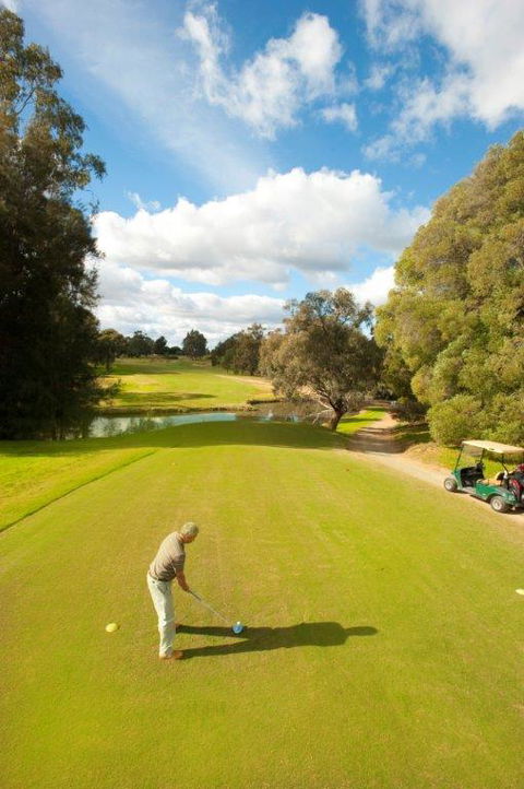 Comfort Suites Clubarham Golf Resort - Port Augusta Accommodation 1