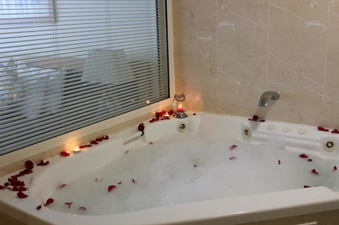 The Boathouse Resort Luxury Apartments - Port Augusta Accommodation 20