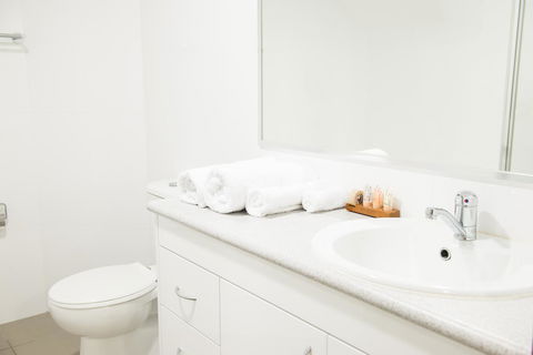 Copacabana Shores - Port Augusta Accommodation 10