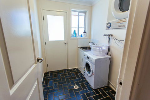 Sunbaker Pet Friendly Awards Finalist 4 Mins Walk To Culburra Beach - Port Augusta Accommodation 27