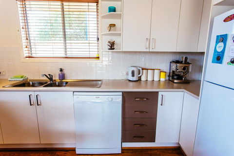 Sunbaker Pet Friendly Awards Finalist 4 Mins Walk To Culburra Beach - Port Augusta Accommodation 14