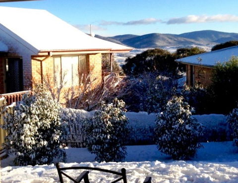 Jindabyne Executive - Port Augusta Accommodation 10