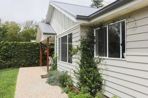 Armidale Cottage - House 2 - Port Augusta Accommodation 2