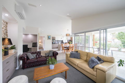 Armidale Cottage - House 2 - Port Augusta Accommodation 19