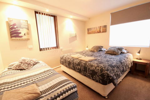 Full Circle Apartments - Port Augusta Accommodation 8