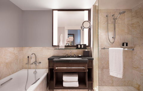 Four Seasons Hotel Sydney - Port Augusta Accommodation 5