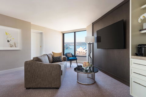 Four Seasons Hotel Sydney - Port Augusta Accommodation 1
