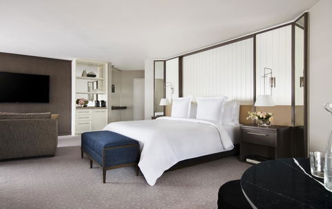 Four Seasons Hotel Sydney - Port Augusta Accommodation 2