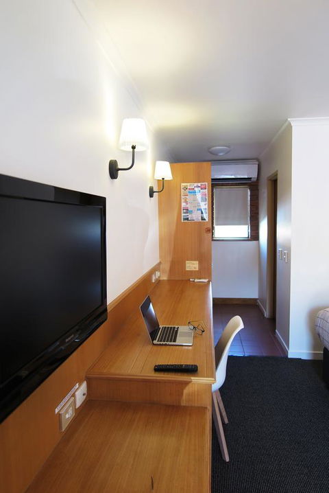 Summerhill Motor Inn - Port Augusta Accommodation 11