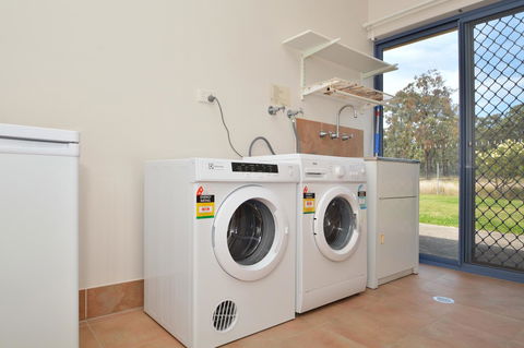 JE Guesthouse, Central To All The Hunter Valley Has To Offer - Port Augusta Accommodation 38
