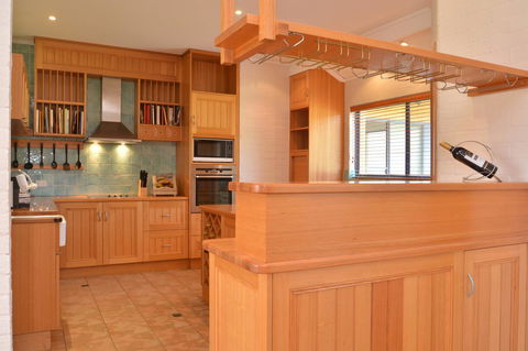 JE Guesthouse, Central To All The Hunter Valley Has To Offer - Port Augusta Accommodation 11