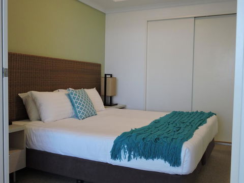 BASE Holidays - Ettalong Beach Premium Apartments - Port Augusta Accommodation 15