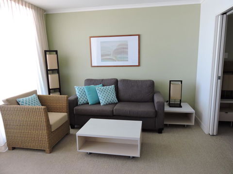 BASE Holidays - Ettalong Beach Premium Apartments - Port Augusta Accommodation 17
