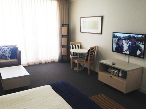 BASE Holidays - Ettalong Beach Premium Apartments - Port Augusta Accommodation 40