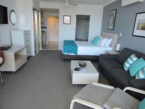 BASE Holidays - Ettalong Beach Premium Apartments - Port Augusta Accommodation 18